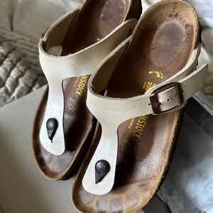 Women’s size 8 Birkenstock sandals